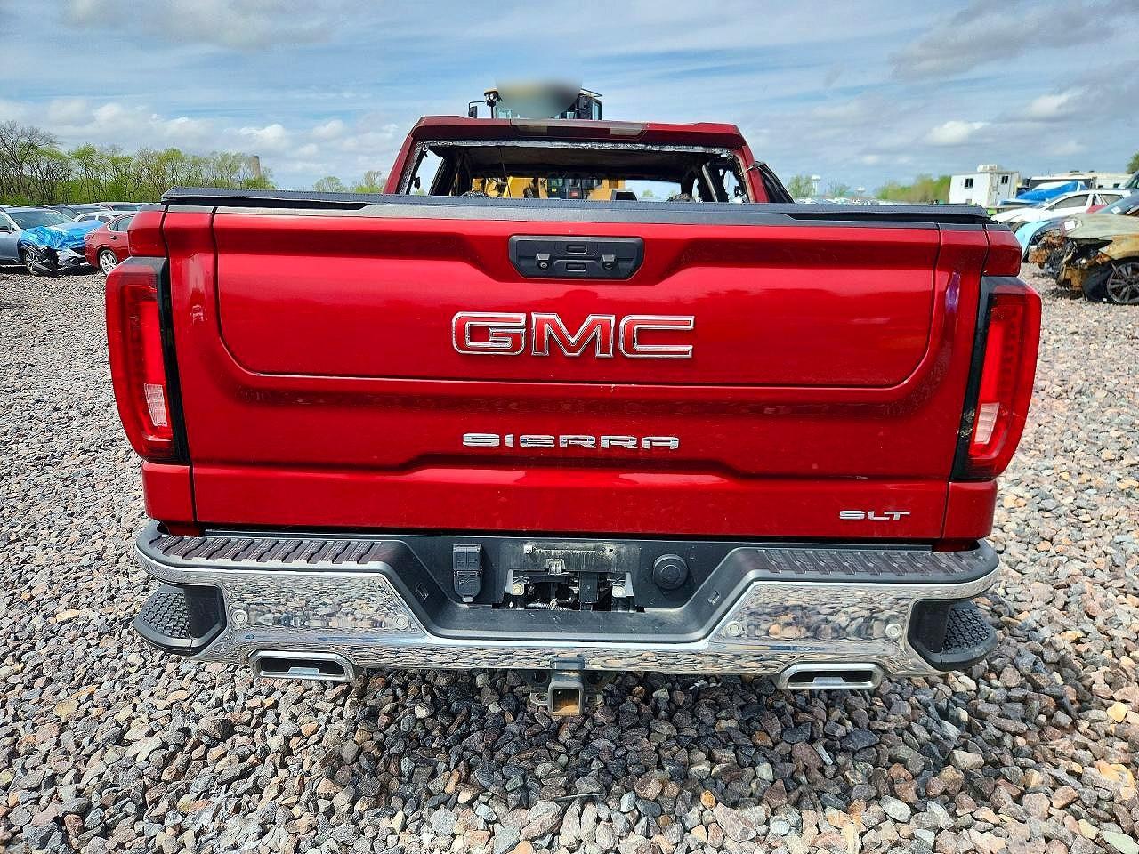 2022 GMC Sierra K1500 SLT