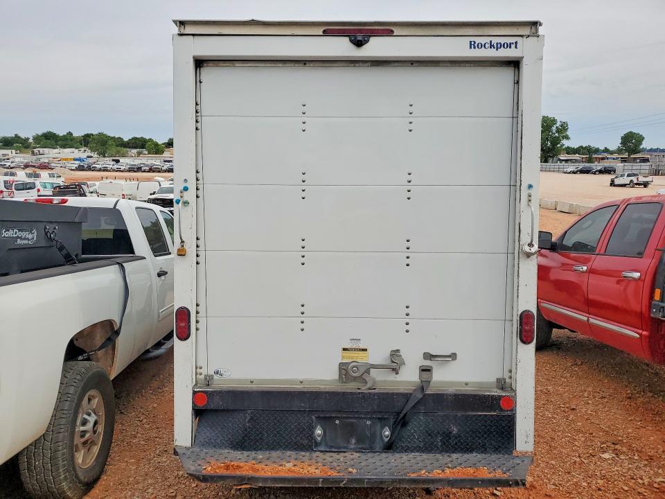 2020 Chevrolet Express Delivery Truck