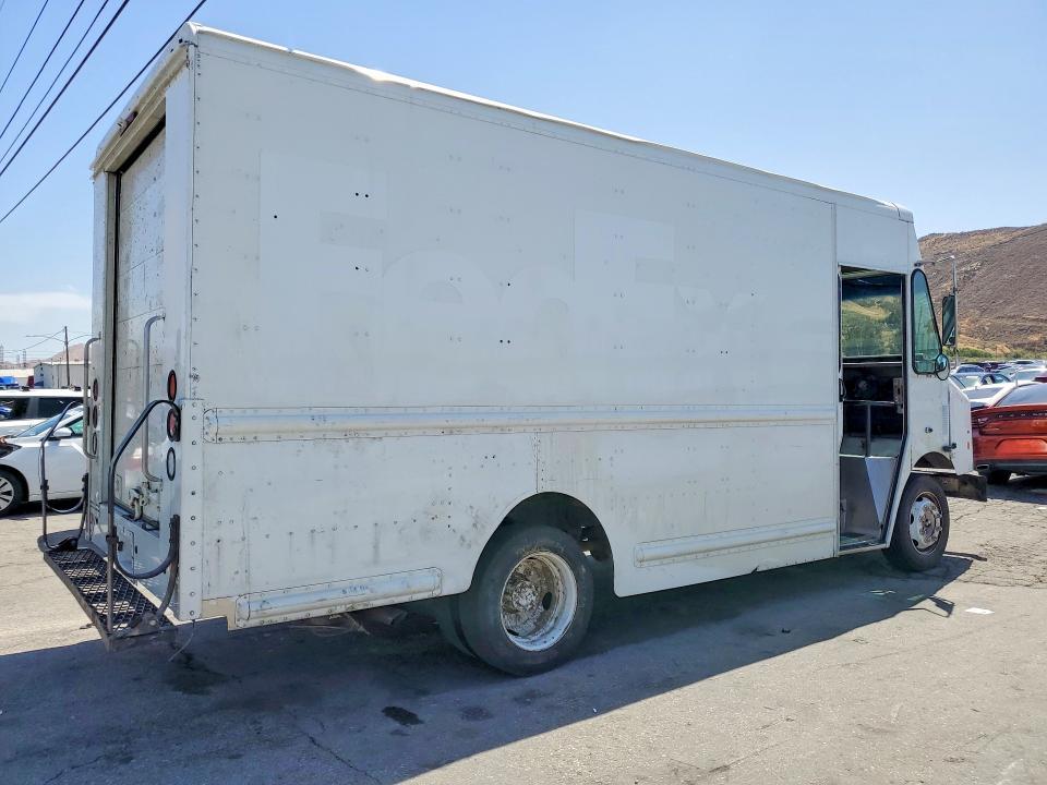 2022 Freigliner 2022 Freightliner MT45 Chassis Delivery Truck