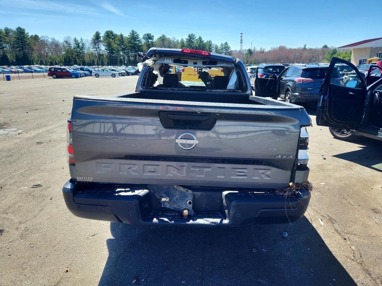 2022 Nissan Frontier S