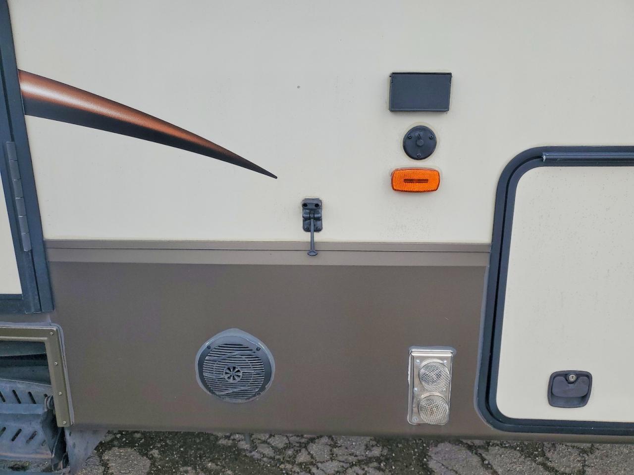 2013 KZ RV Durango Camper