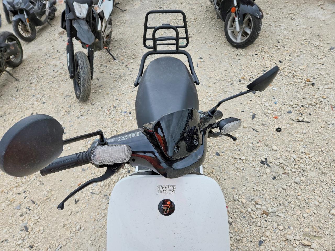 2022 Segway E110