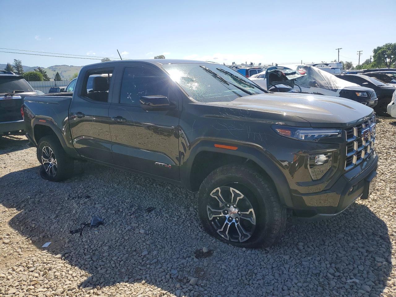 2025 GMC Canyon AT4