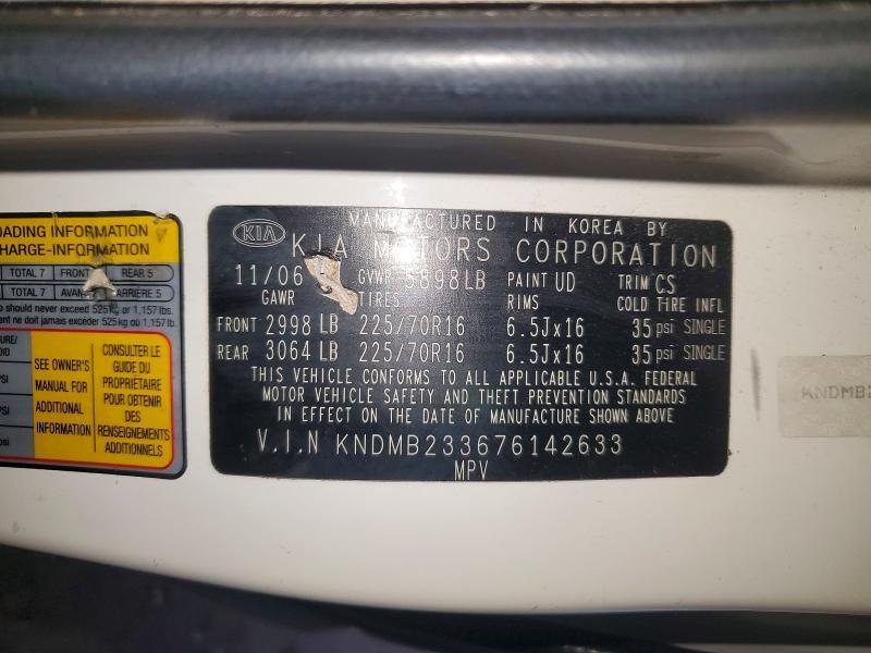 2007 KIA Sedona Base