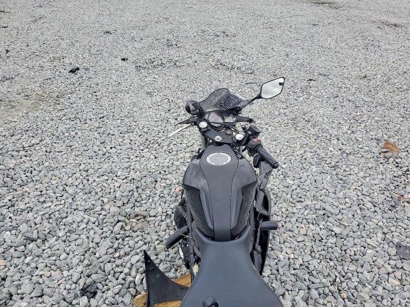 2015 Yama YZFR3
