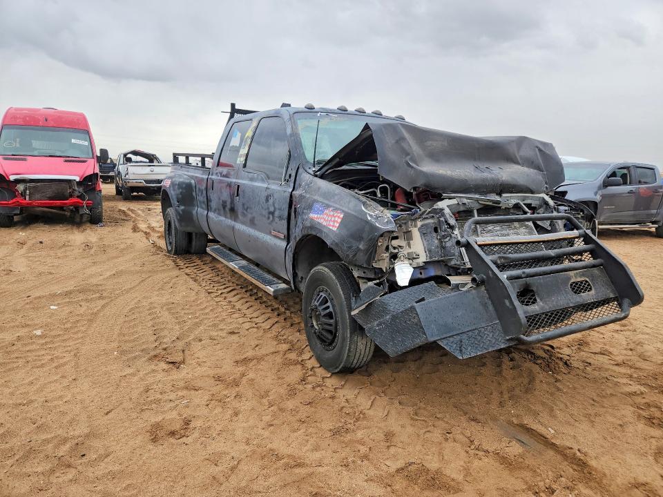 2004 Ford Super Duty F-350 W/D