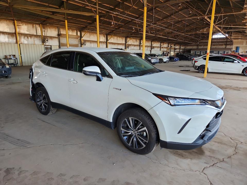 2021 Toyota Venza le