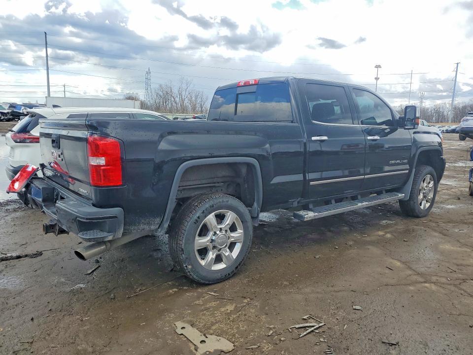 2018 GMC Sierra K2500 Denali