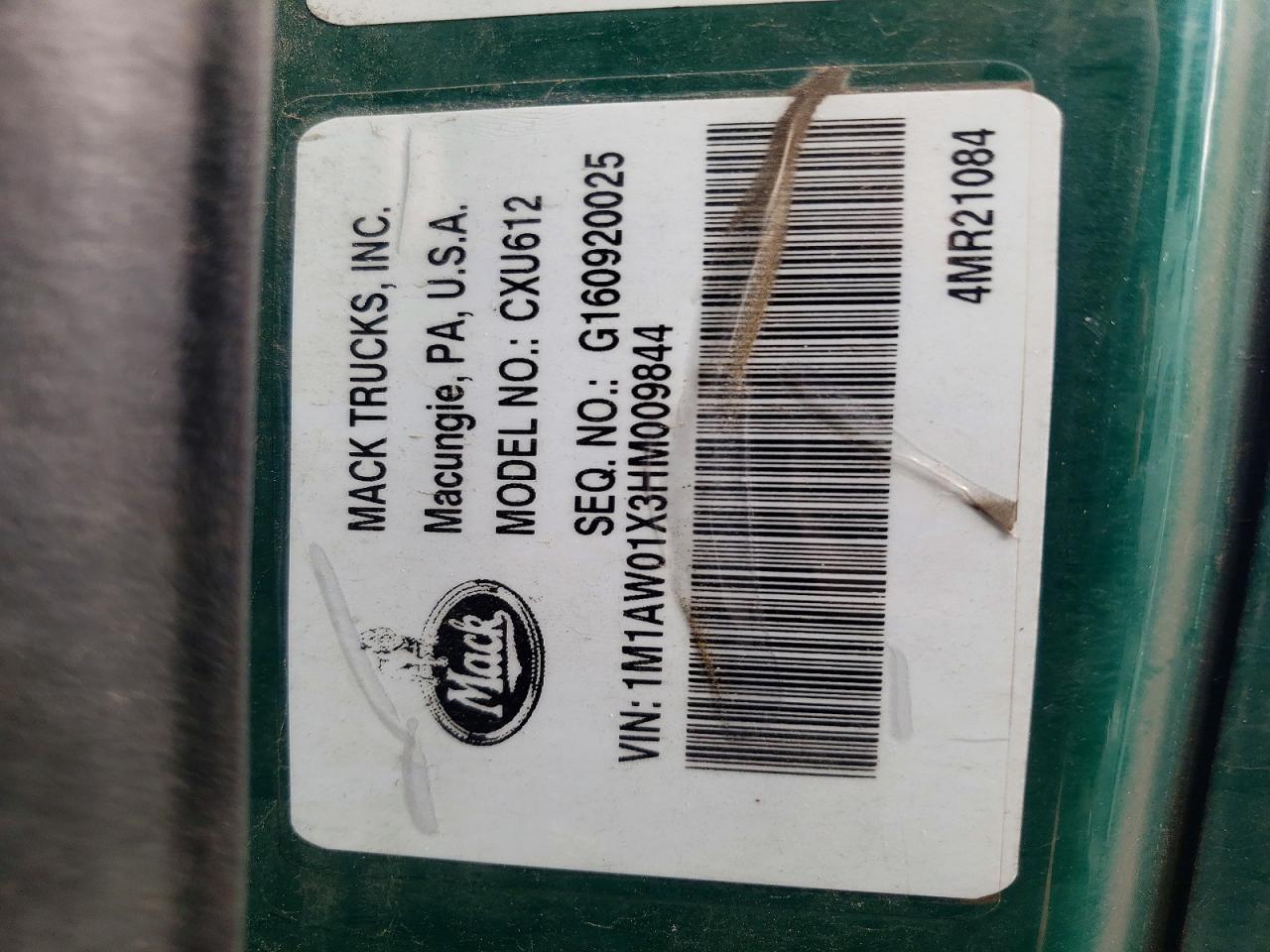 2017 Mack CXU612 Semi Truck