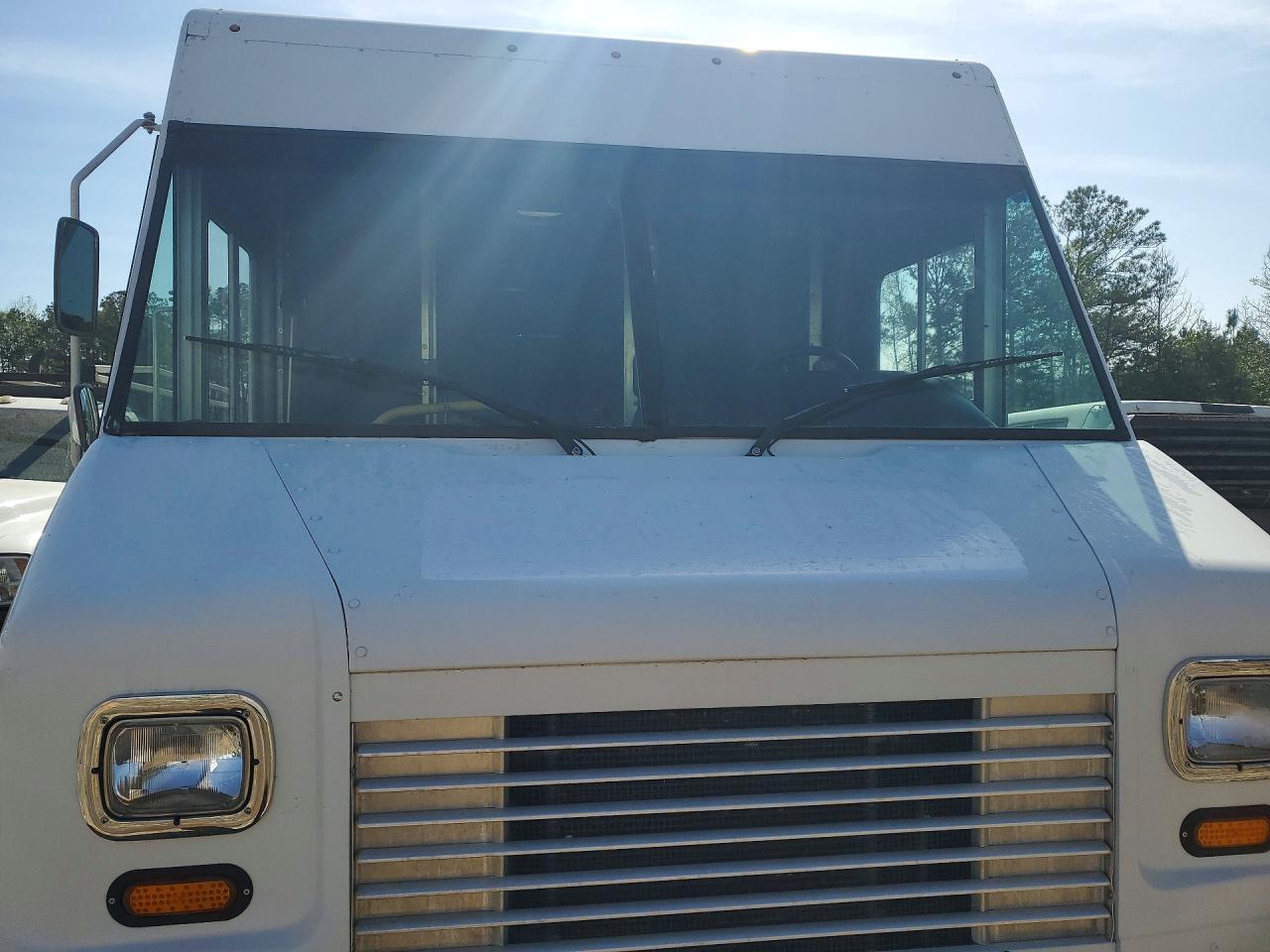 2013 Ford F59 Delivery Truck