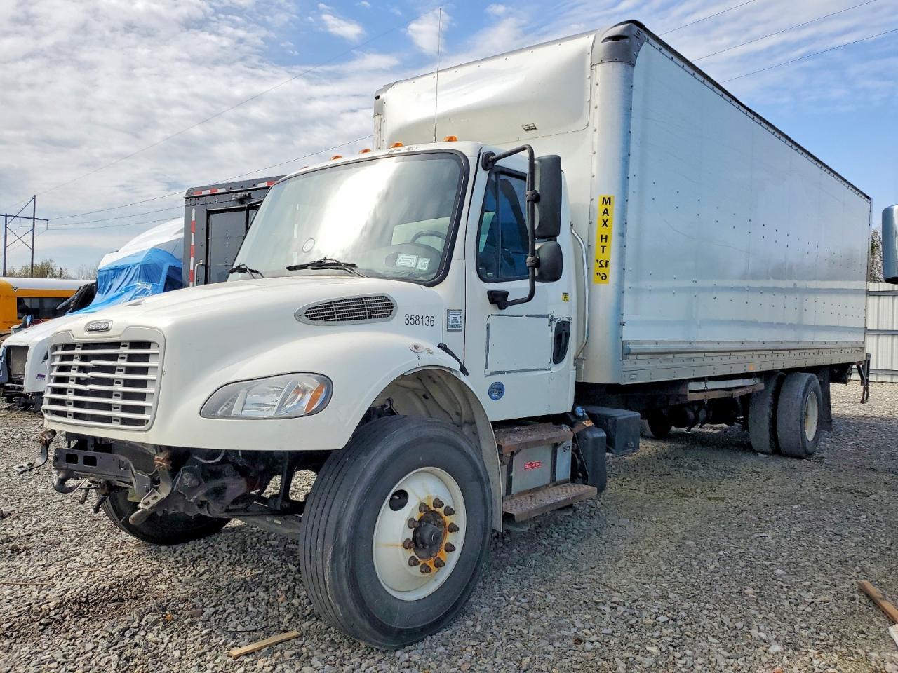 2020 Freigliner 2020 Freightliner Business Class M2 BOX Truck