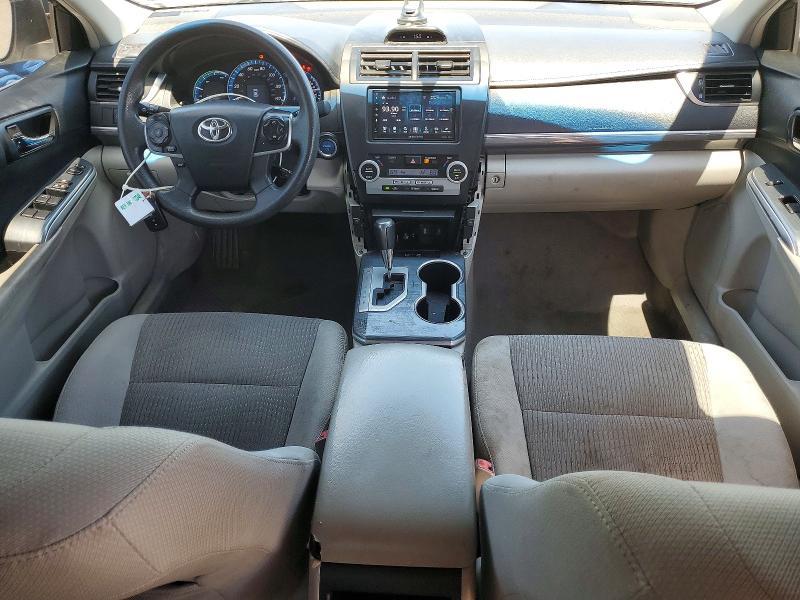 2014 Toyota Camry Hybrid le