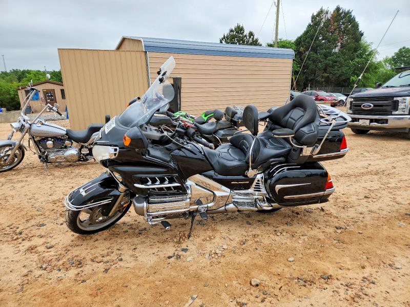 2001 Honda GL1800