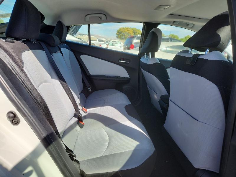 2016 Toyota Prius Three