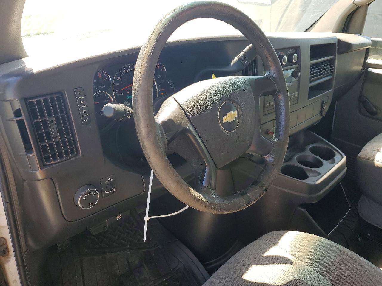 2013 Chevrolet Express Delivery Truck