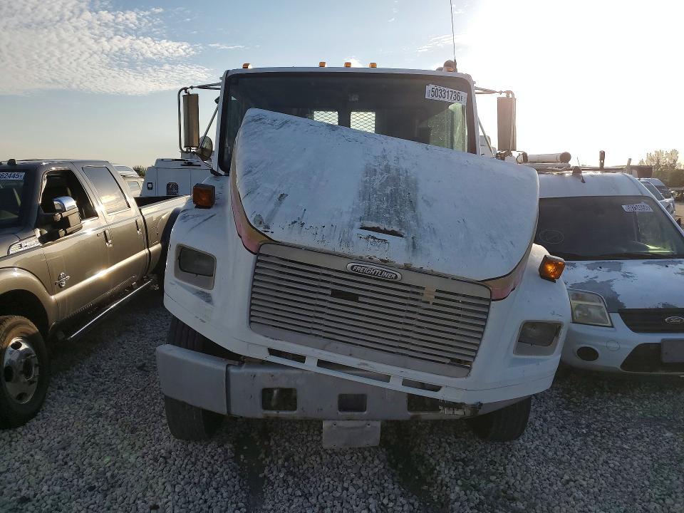 1997 Freightliner Medium Conventional FL106