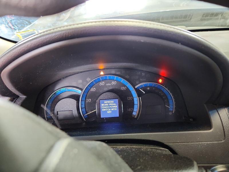 2012 Toyota Camry Hybrid le