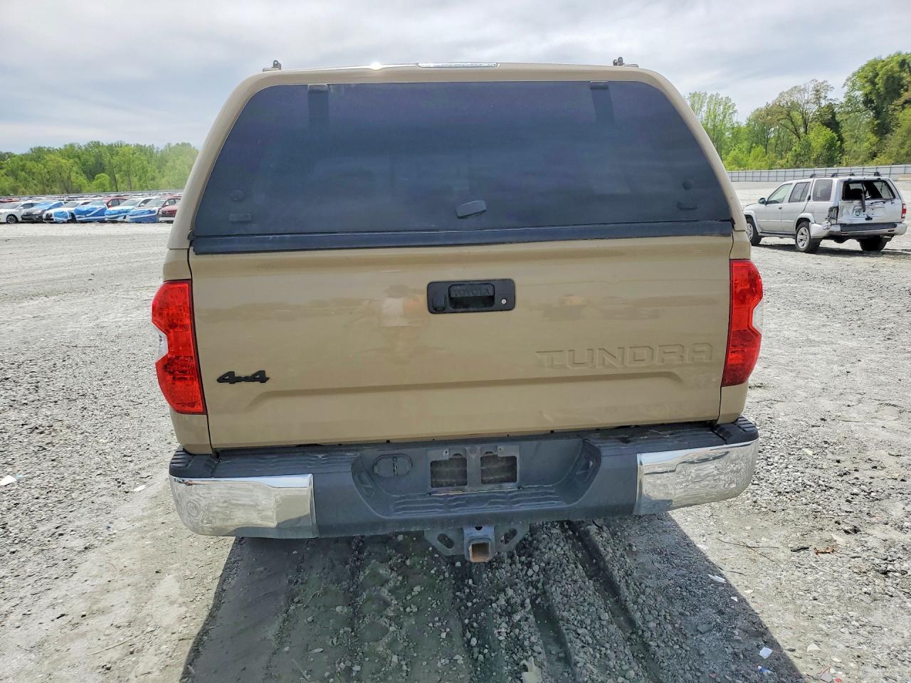 2017 Toyota Tundra SR5