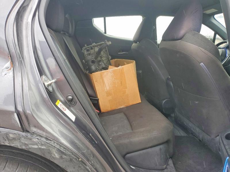 2019 Toyota C-hr xle