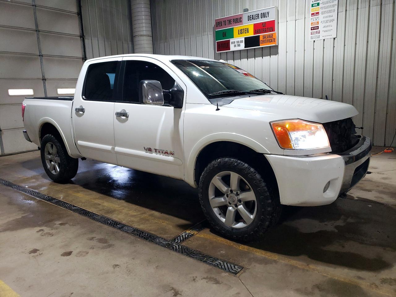 2012 Nissan Titan SV