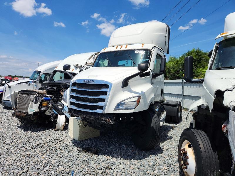 2024 Freigliner 2024 Freightliner Cascadia 116 Semi Truck