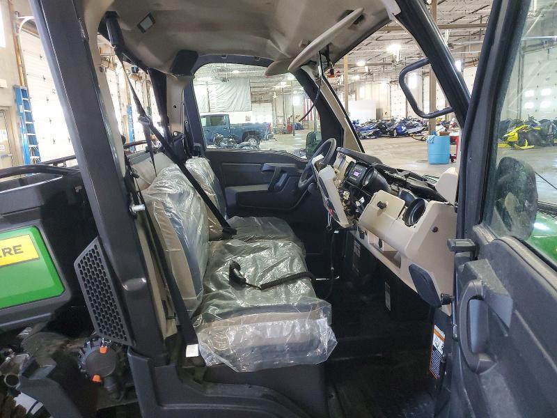 2025 John Deere 845r Utility Vehicle