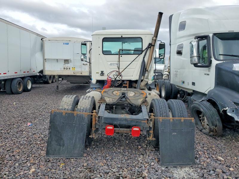 2011 Mack CXU612 Semi Truck