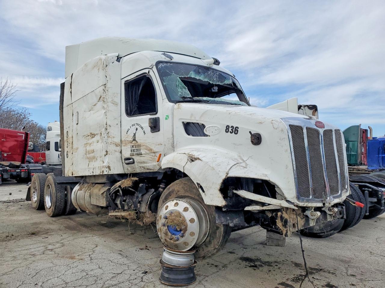 2018 Peterbilt 579 Semi Truck