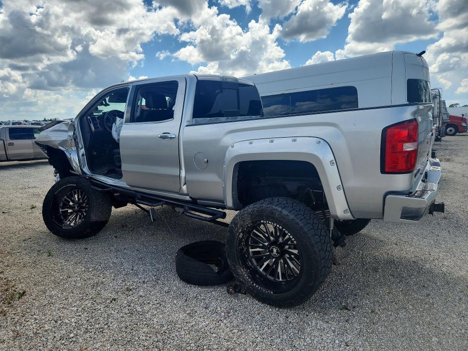 2018 GMC Sierra K2500 Denali