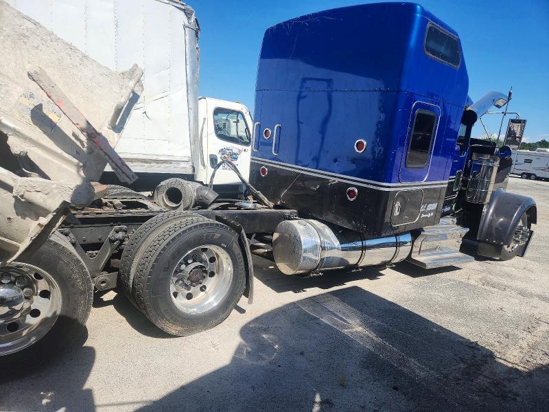 1999 Kenworth W900 Semi Truck