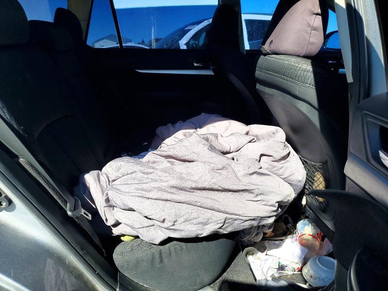 2010 Subaru Outback 2.5i Premium