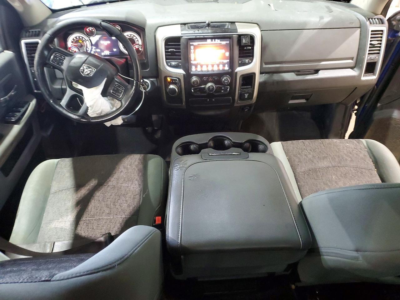 2015 Dodge RAM 1500 SLT