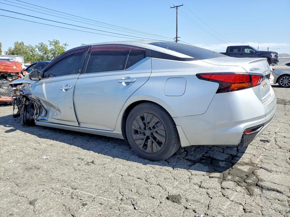 2022 Nissan Altima s