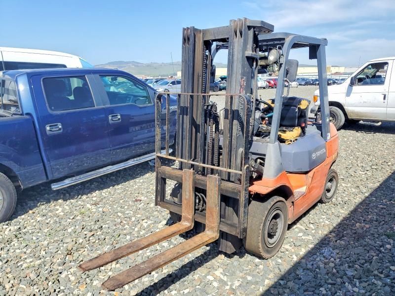 2001 Toyota 7FGU25 Forklift