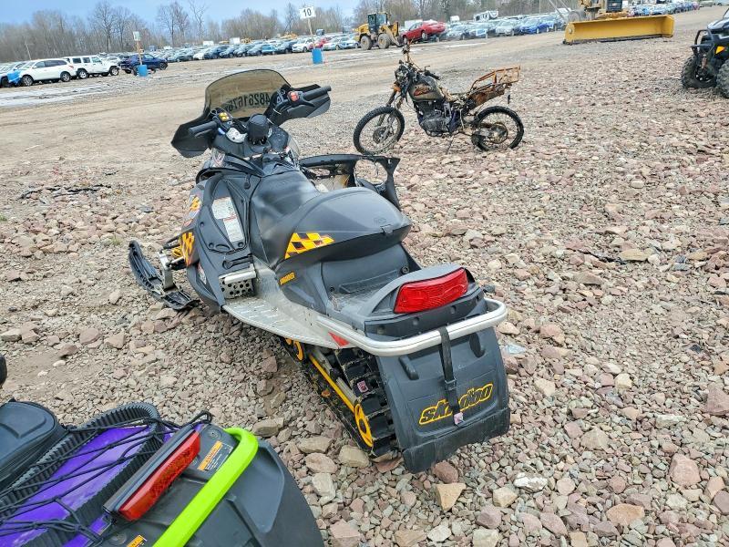 2004 Skidoo 600CC