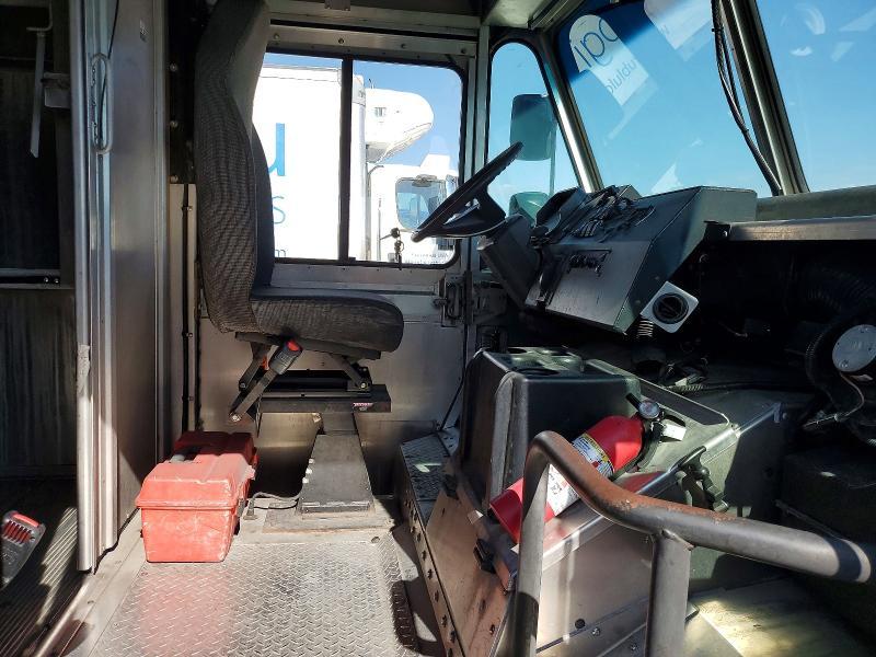 2020 Freightliner Chassis m Line Walk-in van