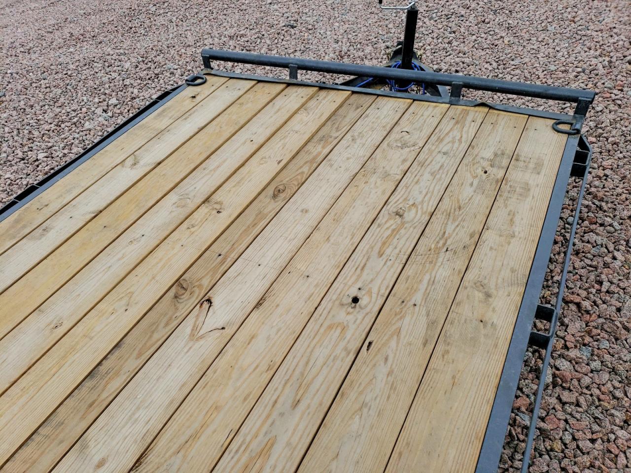 2026 Lamar Car Trailer