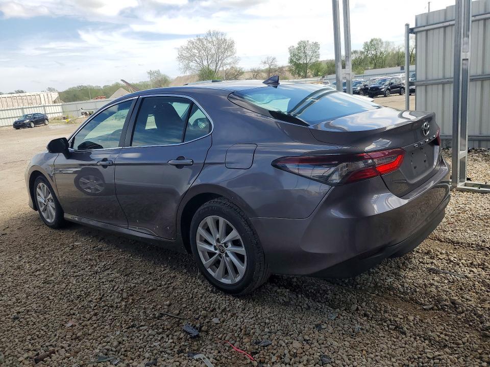 2023 Toyota Camry le