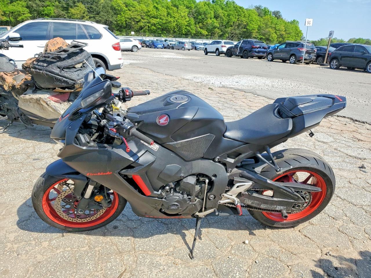 2021 Honda CBR1000 RA