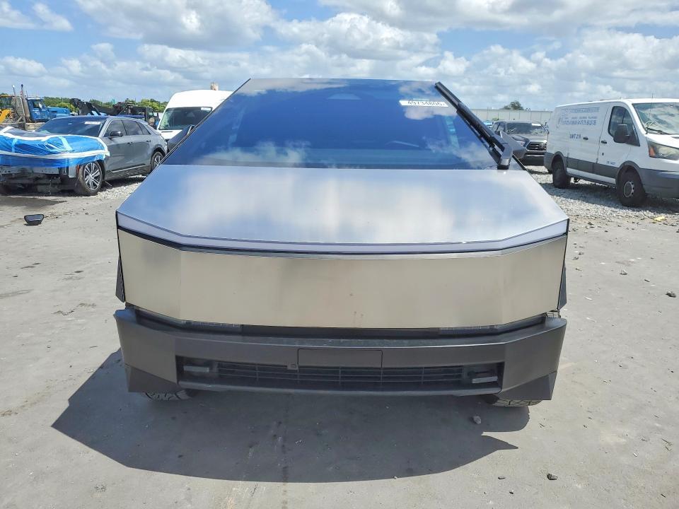 2024 Tesla Cybertruck