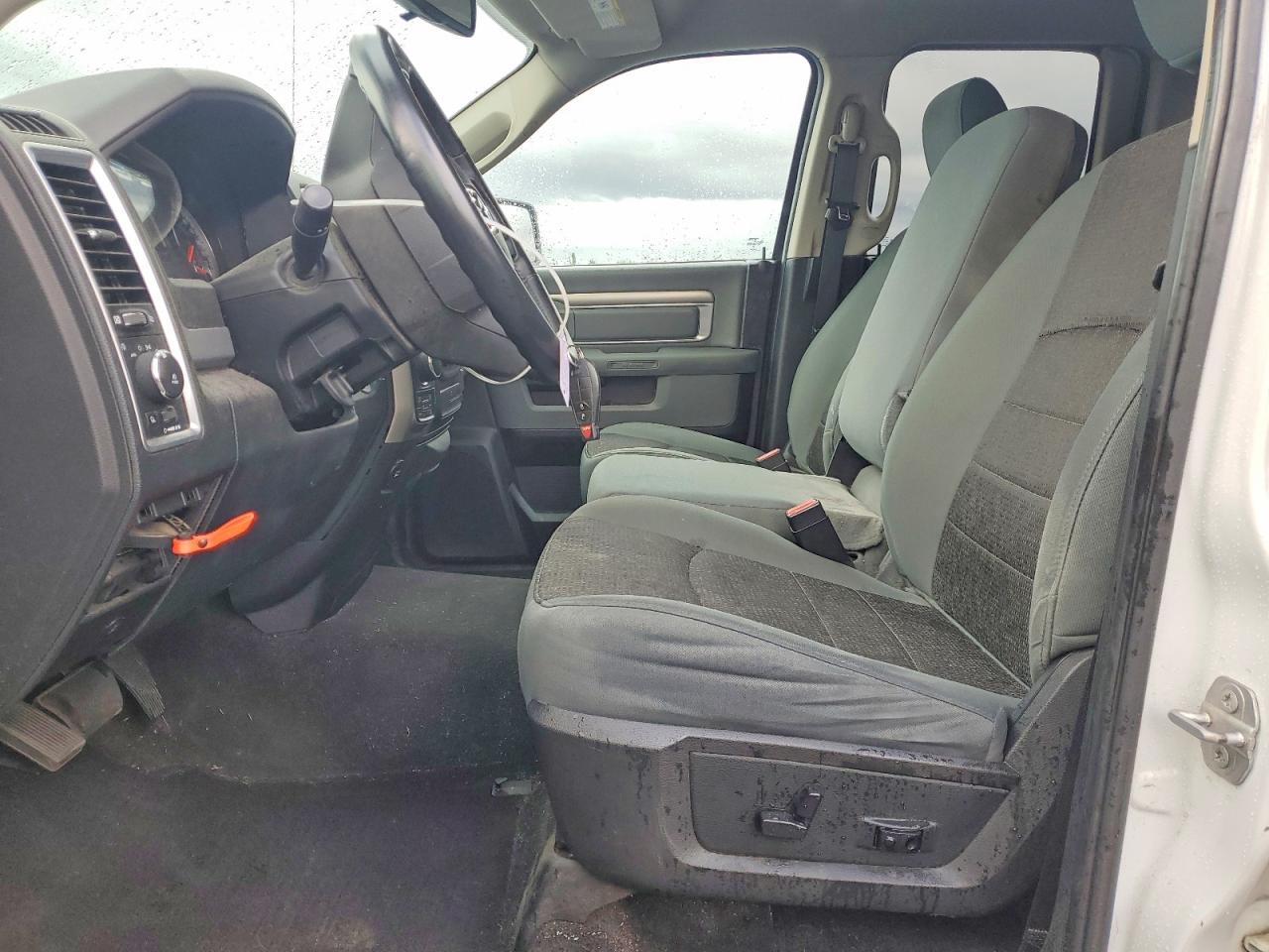 2016 Dodge RAM 1500 SLT