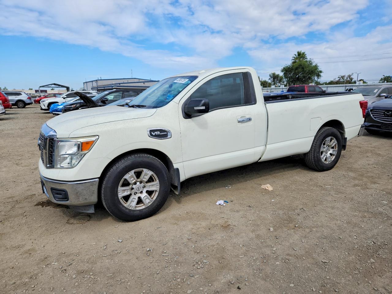 2017 Nissan Titan SV