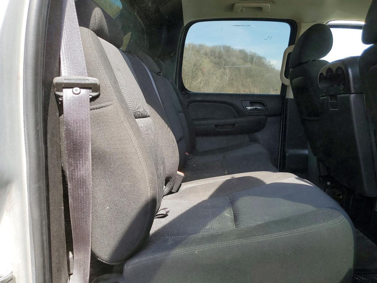 2012 Chevrolet Avalanche LS