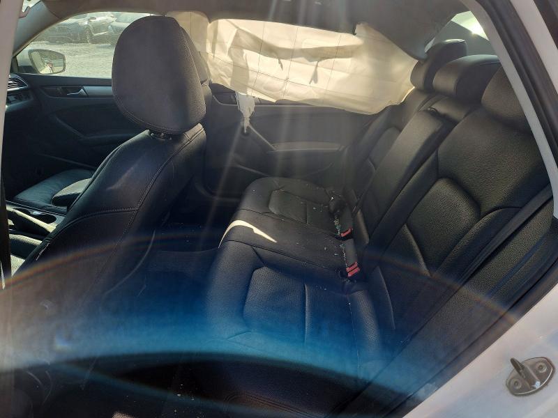 2014 Volkswagen Passat s