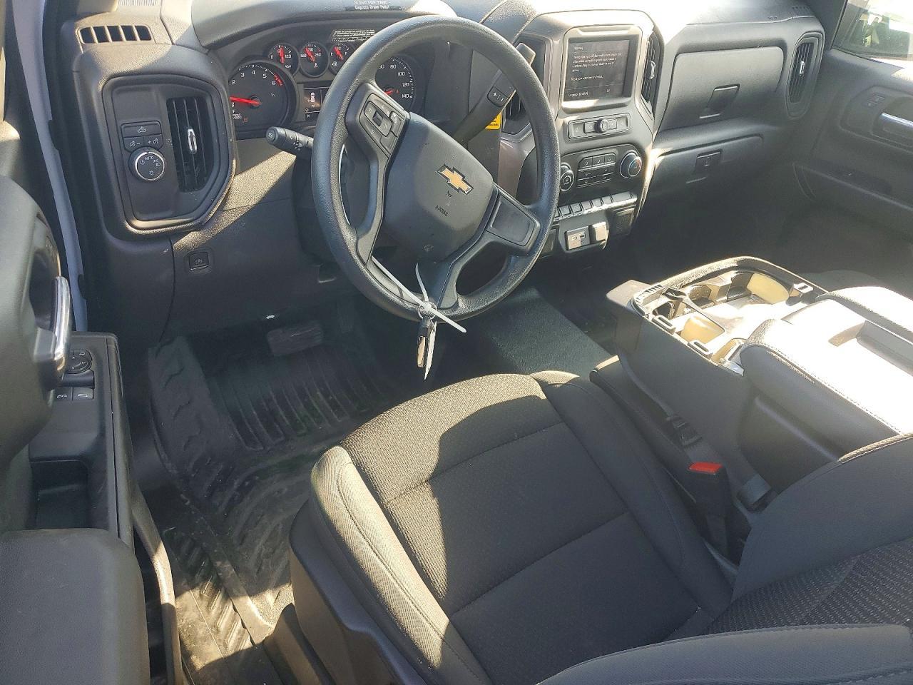 2025 Chevrolet Silverado C1500