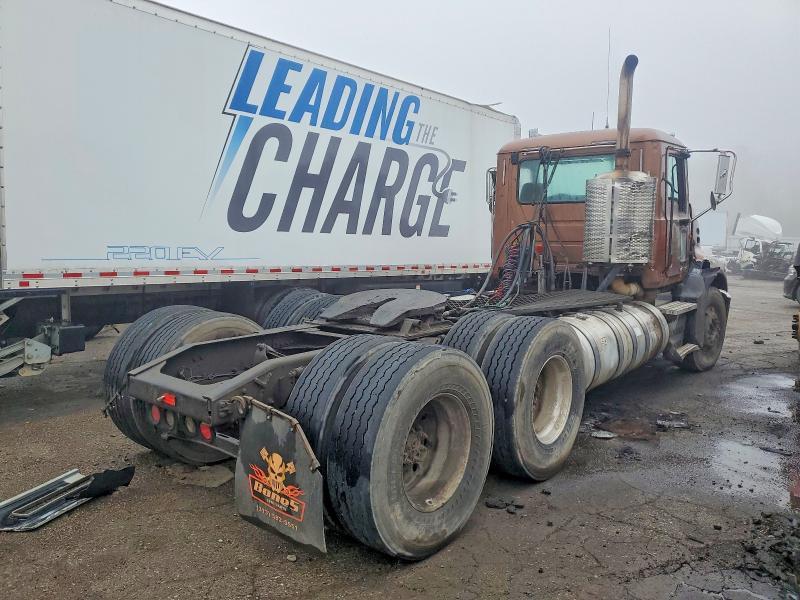 2013 Mack CXU613 Semi Truck