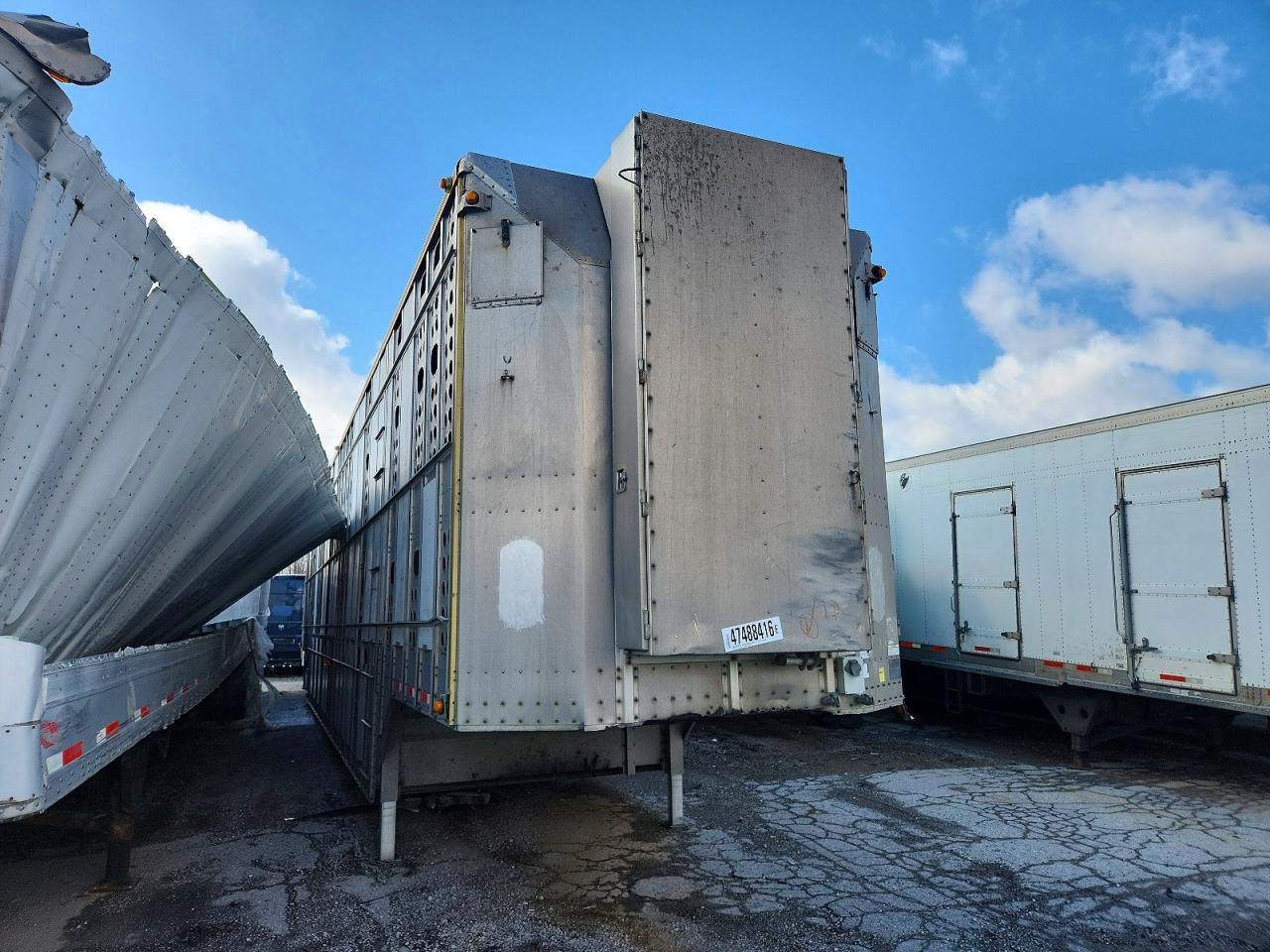 2014 Merritt 2014 Livestock Trailer