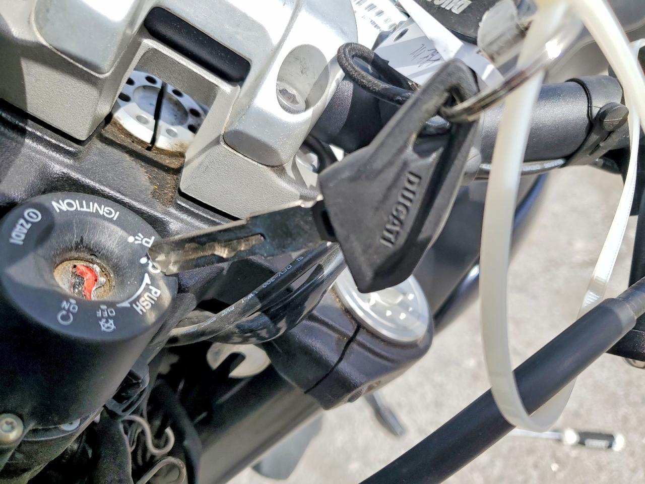 2016 Ducati Scrambler 800