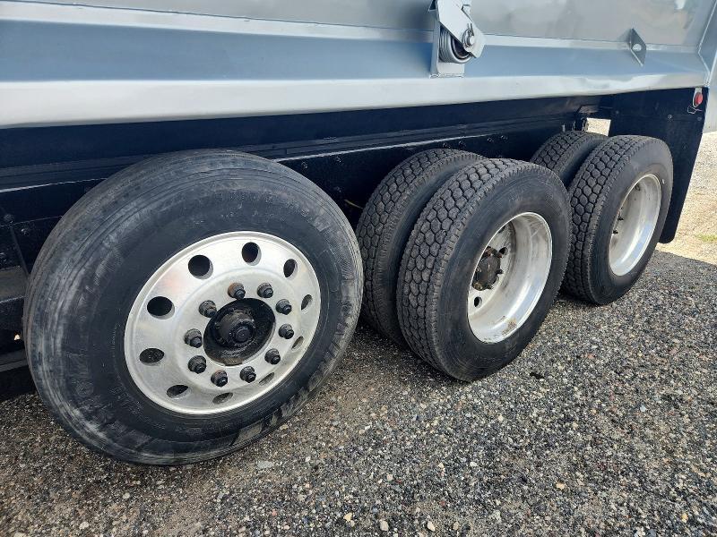 2018 Mack Anthem Dump Truck