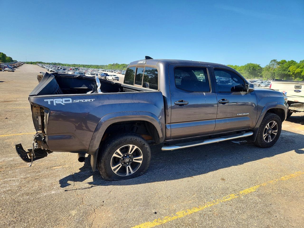 2016 Toyota Tacoma TRD Sport
